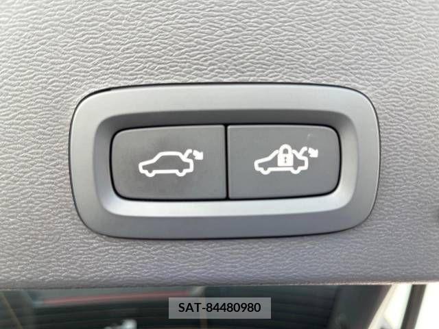 Volvo XC40 2020-08 349468-8
