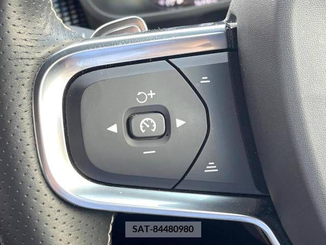 Volvo XC40 2020-08 349468-7