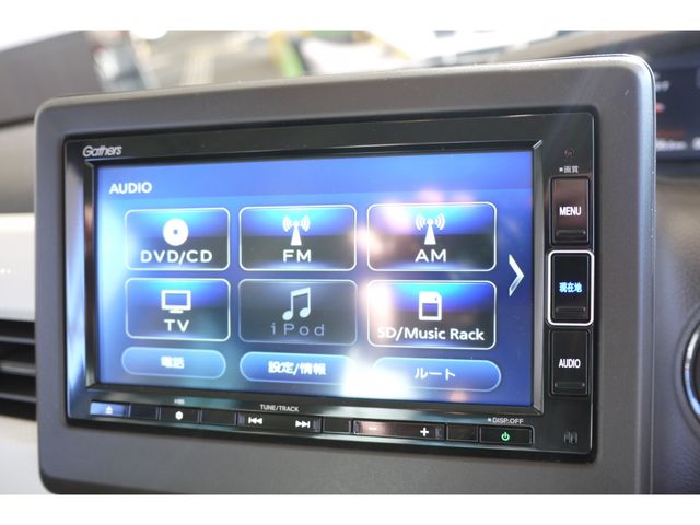 Honda N BOX 2022-05 189808-21