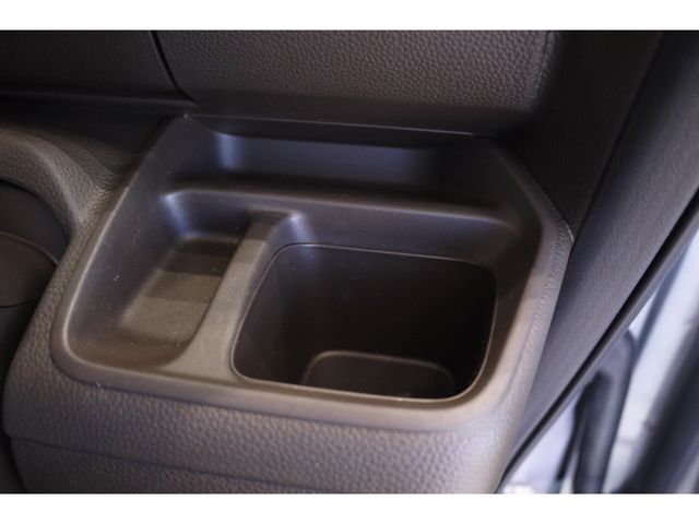 Honda N BOX 2022-05 189808-25