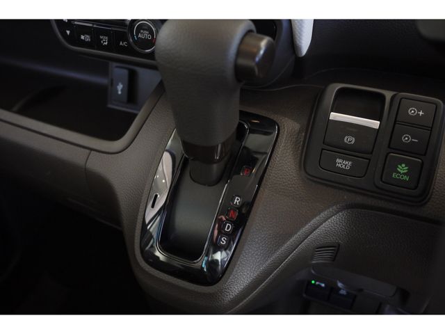Honda N BOX 2022-05 189808-24