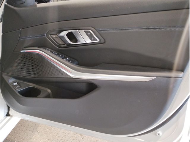 Bmw 3 SERIES 2019-09 15257-26