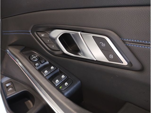 Bmw 3 SERIES 2019-09 15257-21