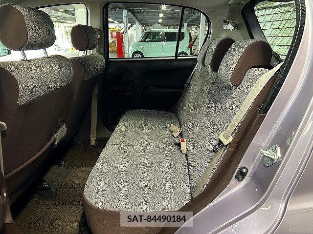 Toyota PASSO 2013-09 281242-9