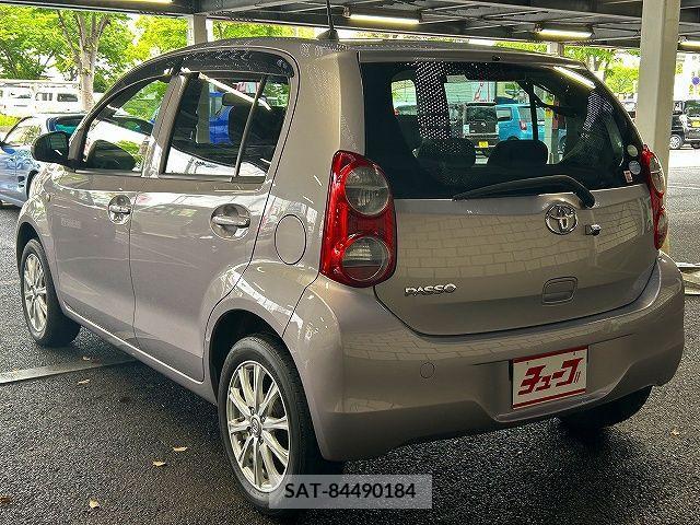 Toyota PASSO 2013-09 281242-8