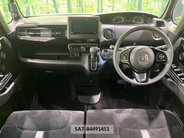 Honda N BOX CUSTOM 2022-01 279033-1