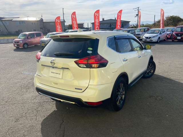 Nissan X-TRAIL 2019-02 182321-1