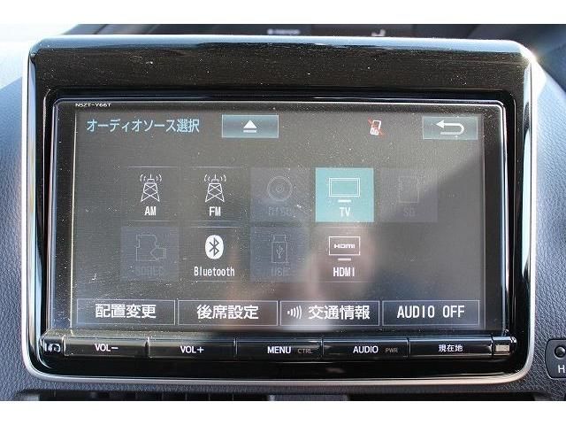Toyota NOAH HYBRID 2017-05 191578-2