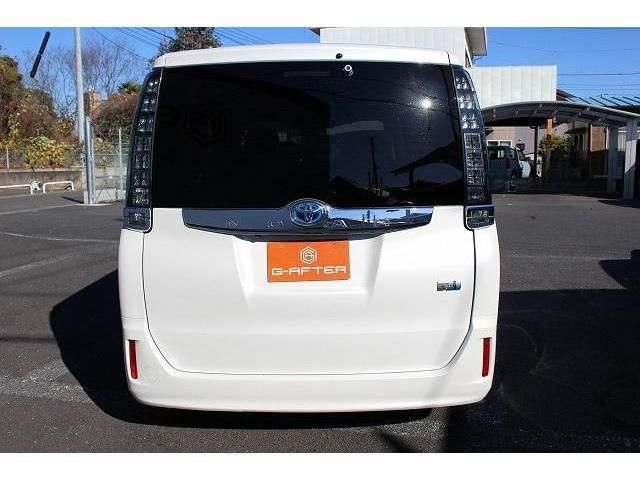 Toyota NOAH HYBRID 2017-05 191578-7