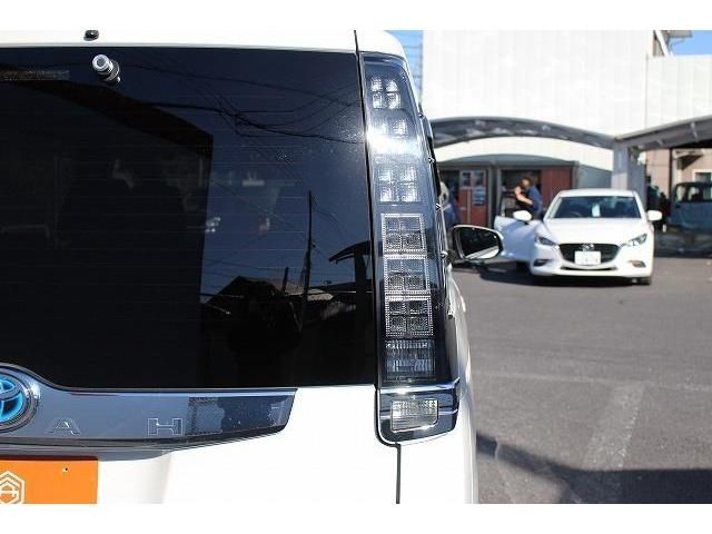 Toyota NOAH HYBRID 2017-05 191578-10