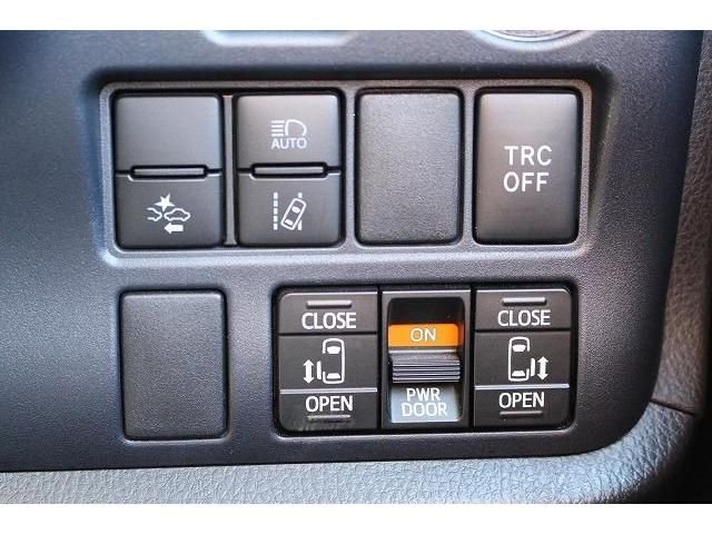 Toyota NOAH HYBRID 2017-05 191578-4