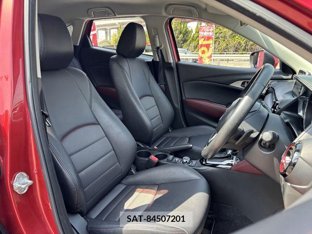 Mazda CX-3 2015-03 230767-15
