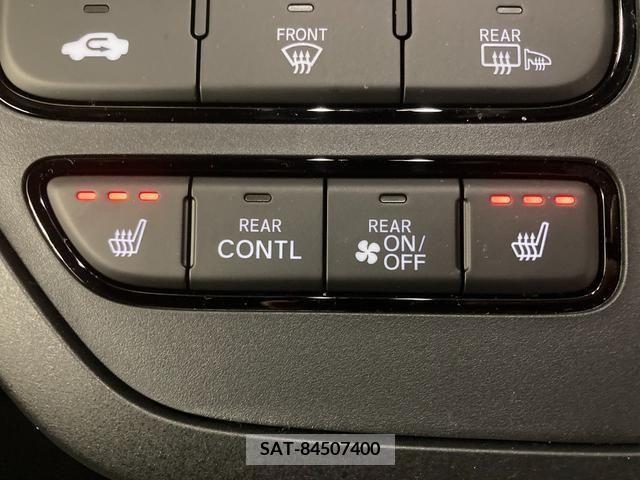 Honda e 2023-11 205793-8