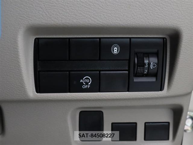 Nissan ROOX 2021-06 324133-10