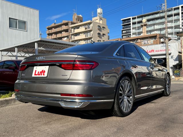 Audi A8 2021-03 190850-2