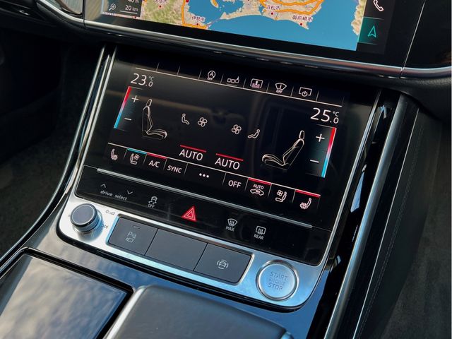 Audi A8 2021-03 190850-13