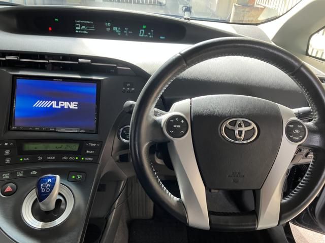 Toyota PRIUS 2011-07 1023-5