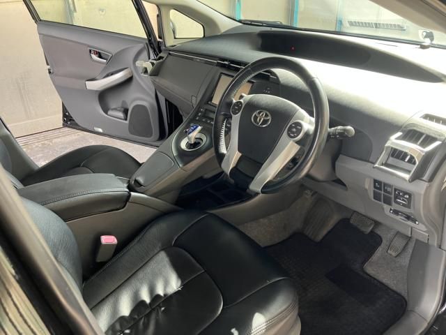 Toyota PRIUS 2011-07 1023-8
