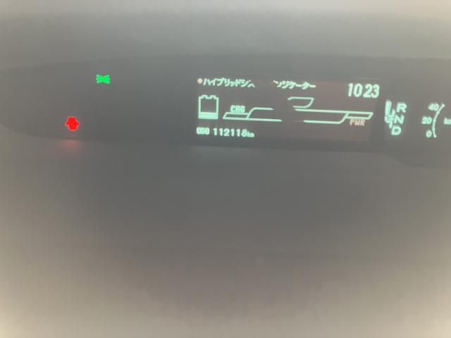 Toyota PRIUS 2011-07 1023-4