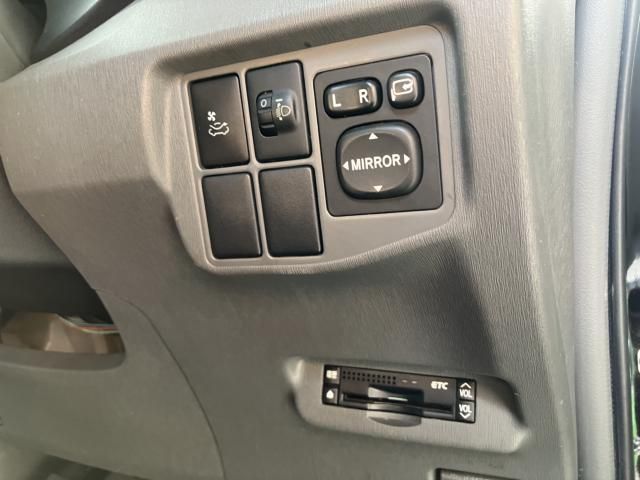 Toyota PRIUS 2011-07 1023-7