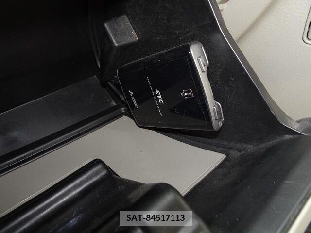 Suzuki EVERY WAGON 2019-01 215121-14