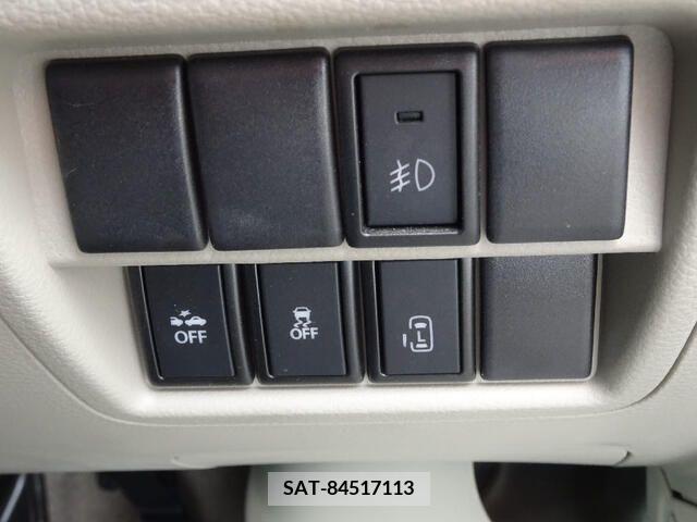 Suzuki EVERY WAGON 2019-01 215121-13