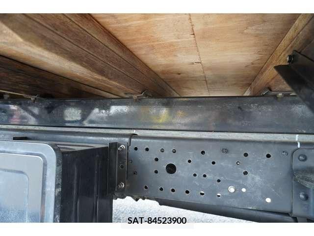 Hino DUTRO 2018-05 359470-10