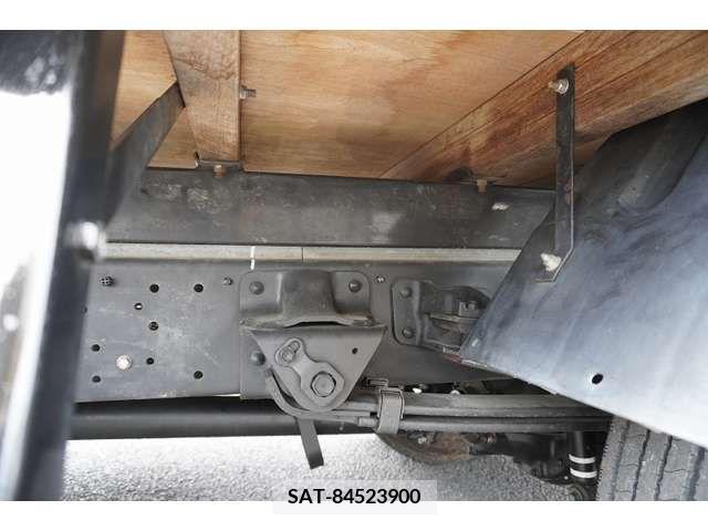 Hino DUTRO 2018-05 359470-9