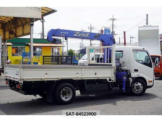 Hino DUTRO 2018-05 359470-7