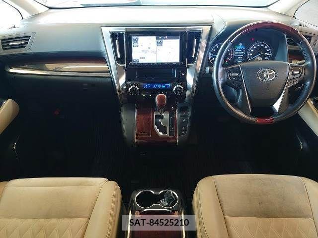 Toyota VELLFIRE 2015-06 369816-1