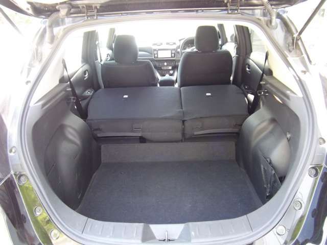 Nissan LEAF 2017-12 3228-12