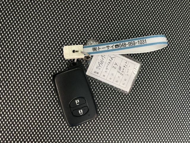 Toyota PRIUS ALPHA 2012-10 12424-25