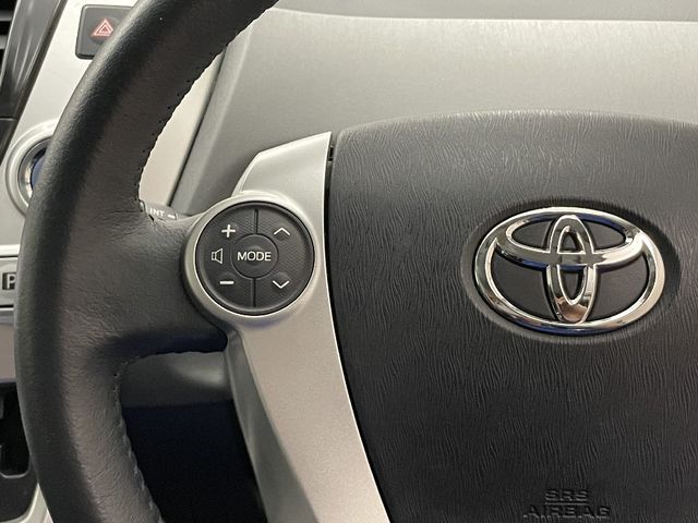 Toyota PRIUS ALPHA 2012-10 12424-22