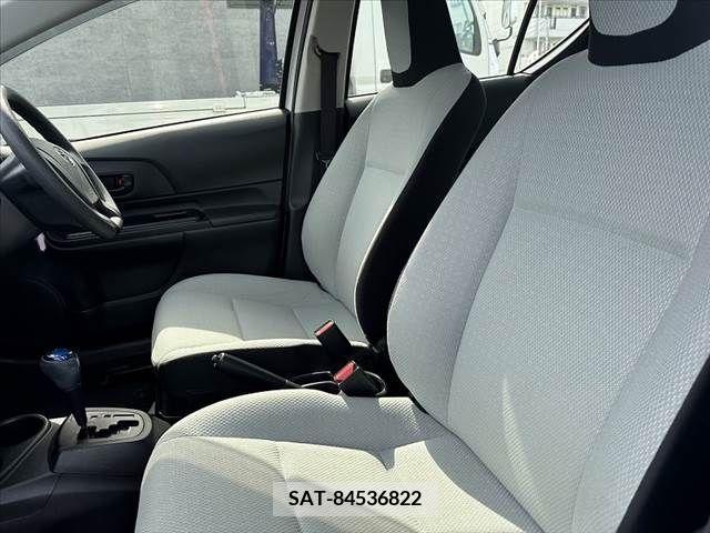Toyota AQUA 2015-06 260226-16