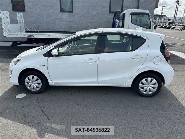 Toyota AQUA 2015-06 260226-11