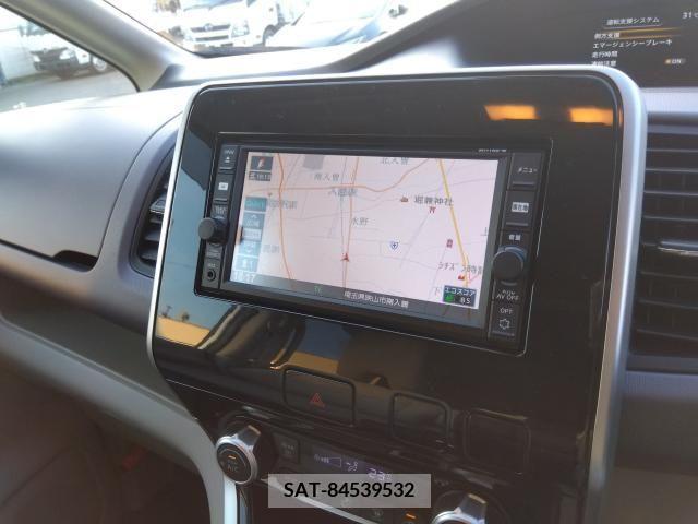 Nissan SERENA 2017-04 330977-8