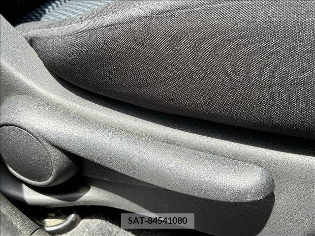 Nissan NOTE 2016-08 385700-16