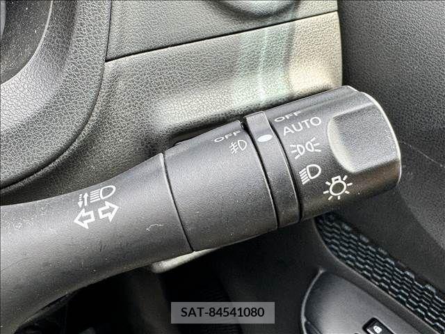Nissan NOTE 2016-08 385700-26