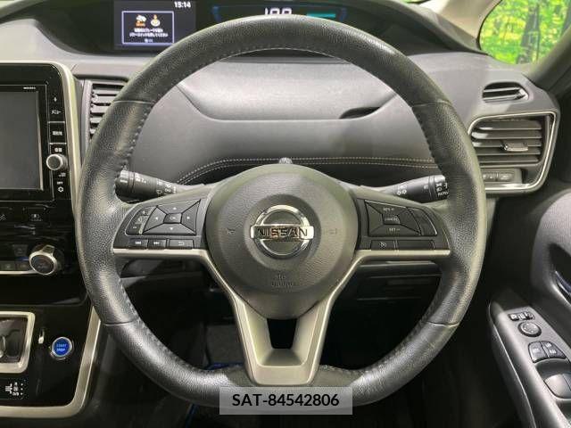 Nissan SERENA 2018-12 224602-11