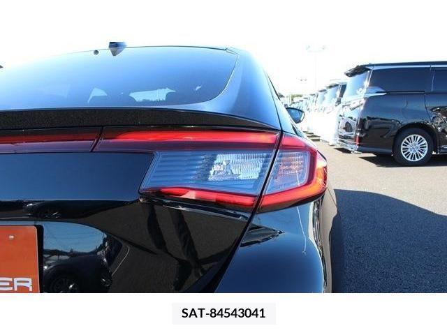 Honda CIVIC 2021-10 205796-6