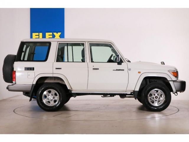 Toyota LAND CRUISER 2015-01 4771-4