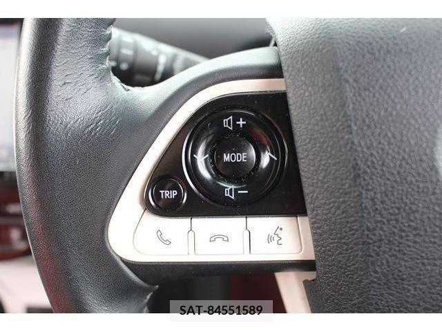 Toyota PRIUS 2016-03 379841-3
