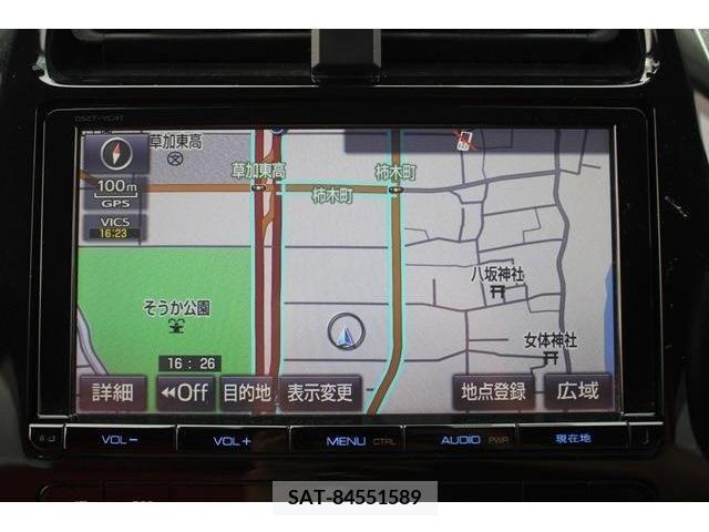 Toyota PRIUS 2016-03 379841-1