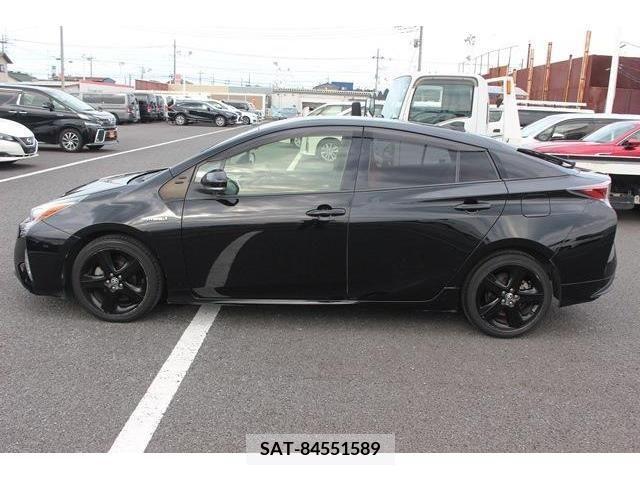 Toyota PRIUS 2016-03 379841-8
