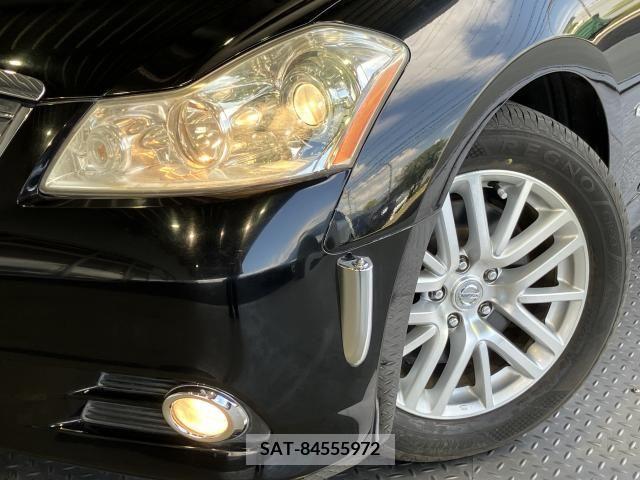 Nissan FUGA 2008-04 211567-8