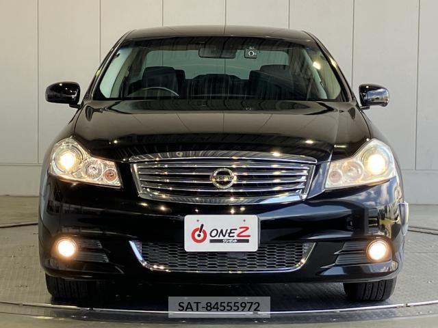 Nissan FUGA 2008-04 211567-4