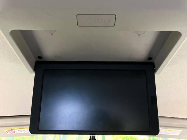 Nissan SERENA 2018-05 2570-5