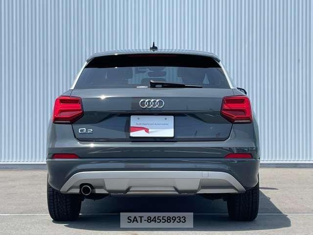Audi Q2 2020-11 335650-6