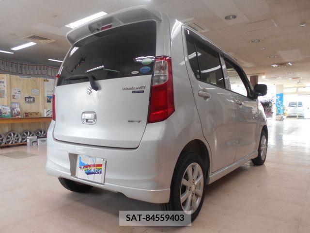 Suzuki WAGON R 2013-02 233208-1
