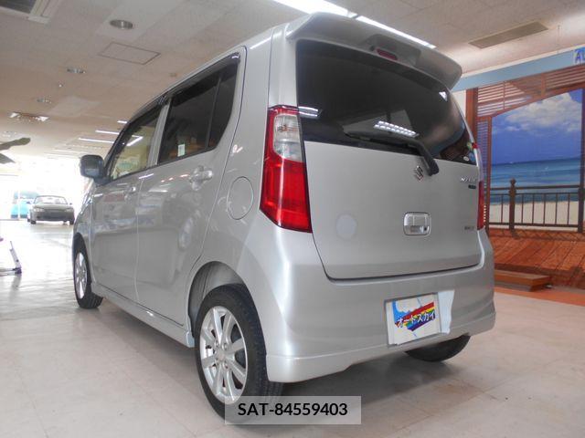 Suzuki WAGON R 2013-02 233208-4